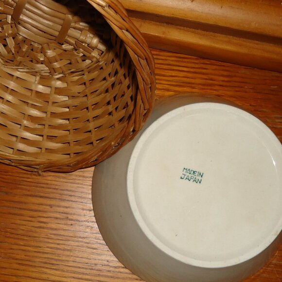 Vintage Hand painted 4 Bowls & wicker basket holders 5” Rooster Flower Japan - Picture 11 of 12